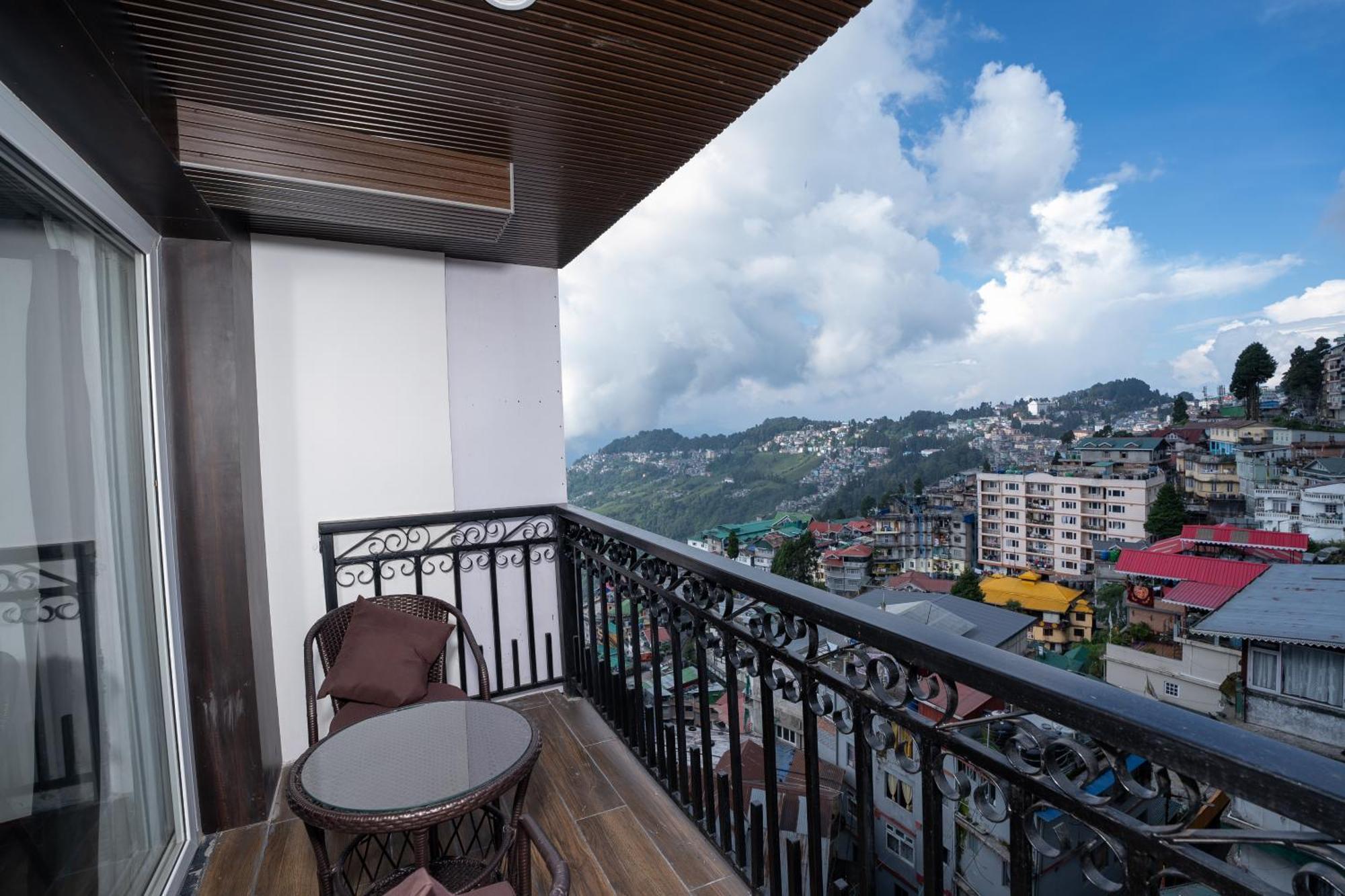 The West Gate Posada By Summit Darjeeling (West Bengal) Exterior foto